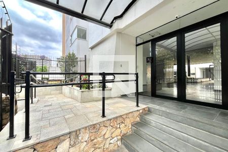 Apartamento à venda com 138m², 2 quartos e 1 vaga Apartamento à venda com 138m², 2 quartos e 1 vagaEntrada