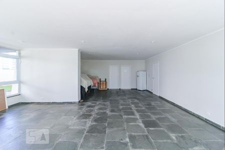 Apartamento à venda com 138m², 2 quartos e 1 vaga Apartamento à venda com 138m², 2 quartos e 1 vagaÁrea comum - Salão de festas