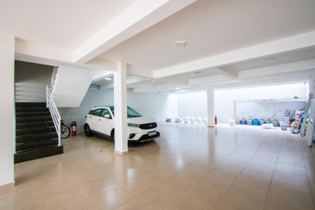 Garagem de apartamento para alugar com 2 quartos, 52m² em Vila Scarpelli, Santo André