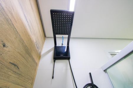 Banheiro de apartamento para alugar com 2 quartos, 52m² em Vila Scarpelli, Santo André