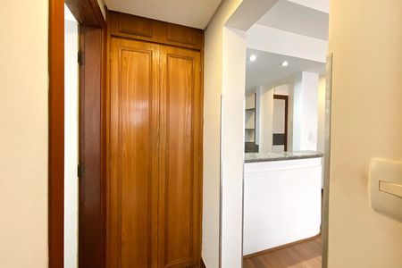 Apartamento para alugar com 50m², 1 quarto e 1 vaga Apartamento para alugar com 50m², 1 quarto e 1 vagaCorredor