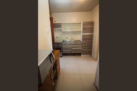 Cozinha de apartamento à venda com 2 quartos, 64m² em Azenha, Porto Alegre
