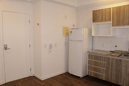 Sala/Cozinha de apartamento para alugar com 1 quarto, 30m² em Santa Ifigênia, São Paulo
