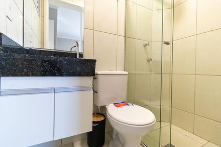Apartamento para alugar com 54m², 2 quartos e 1 vaga Apartamento para alugar com 54m², 2 quartos e 1 vagaBanheiro da suíte