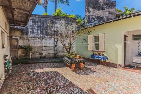 Casa de condomínio à venda com 35m², 1 quarto e 1 vagaQuintal