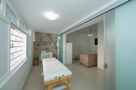 Casa para alugar com 300m², 5 quartos e 7 vagasQuarto