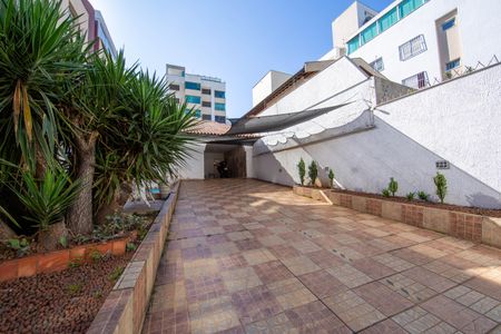Casa para alugar com 300m², 5 quartos e 7 vagasÁrea comum