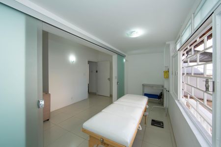 Casa para alugar com 300m², 5 quartos e 7 vagasQuarto