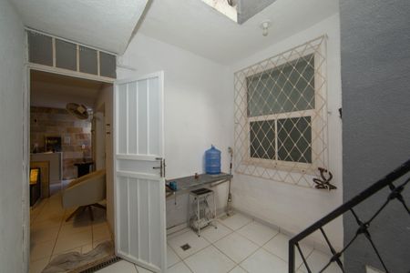 Casa para alugar com 300m², 5 quartos e 7 vagasCorredor