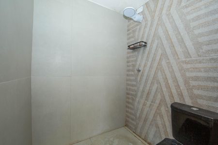 Casa para alugar com 300m², 5 quartos e 7 vagasBanheiro social