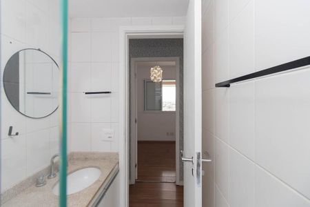 Apartamento à venda com 71m², 3 quartos e 1 vaga Apartamento à venda com 71m², 3 quartos e 1 vagaBanheiro Social