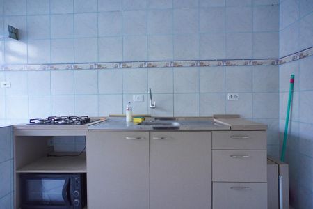 Cozinha  de apartamento para alugar com 2 quartos, 58m² em Cristal, Porto Alegre