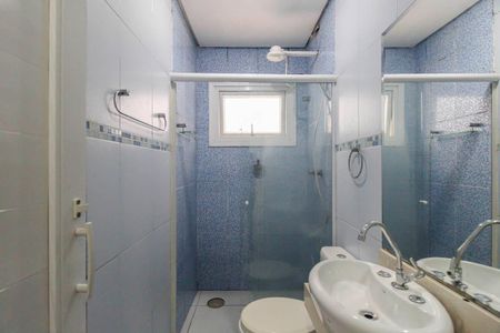 Casa à venda com 320m², 3 quartos e 4 vagasBanheiro da Suíte 2