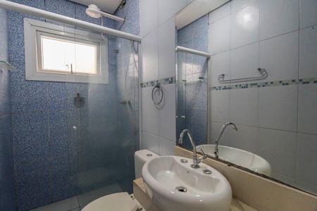 Casa à venda com 320m², 3 quartos e 4 vagasBanheiro da Suíte 2