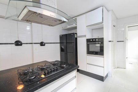 Casa à venda com 320m², 3 quartos e 4 vagasCozinha