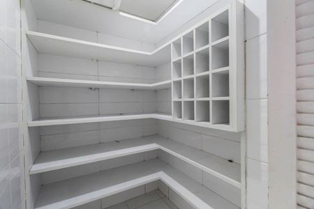 Casa à venda com 320m², 3 quartos e 4 vagasCozinha