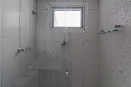 Casa à venda com 320m², 3 quartos e 4 vagasBanheiro da Suíte 1