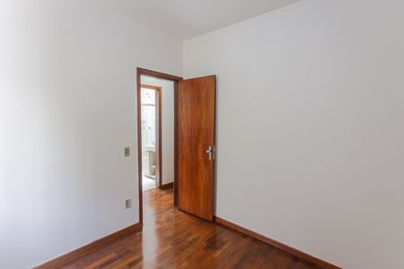 Quarto 1 de apartamento à venda com 3 quartos, 115m² em Santo Antônio, Belo Horizonte