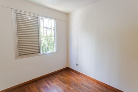 Apartamento à venda com 115m², 3 quartos e 2 vagasQuarto 2
