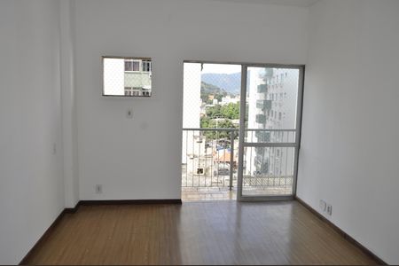 Apartamento para alugar com 82m², 3 quartos e 1 vagaSala