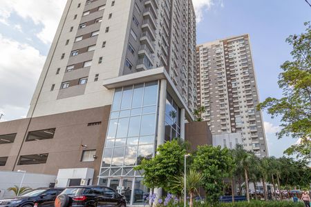Apartamento para alugar com 54m², 2 quartos e 1 vaga Apartamento para alugar com 54m², 2 quartos e 1 vagaFachada