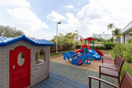 Apartamento para alugar com 54m², 2 quartos e 1 vaga Apartamento para alugar com 54m², 2 quartos e 1 vagaÁrea comum - Playground
