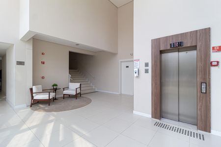 Apartamento para alugar com 54m², 2 quartos e 1 vaga Apartamento para alugar com 54m², 2 quartos e 1 vagaHall de entrada