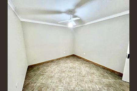 Quarto 2 de casa para alugar com 2 quartos, 88m² em Vila Souza, São Paulo