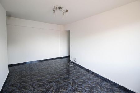 Apartamento para alugar com 70m², 2 quartos e 1 vagaSala