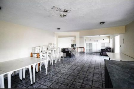 Apartamento para alugar com 70m², 2 quartos e 1 vagaÁrea comum - Salão de festas