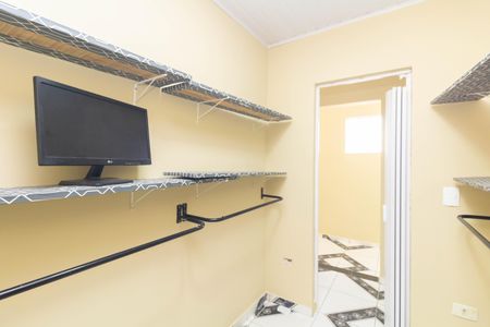 Casa para alugar com 130m², 2 quartos e 1 vaga Casa para alugar com 130m², 2 quartos e 1 vagaQuarto de Serviço