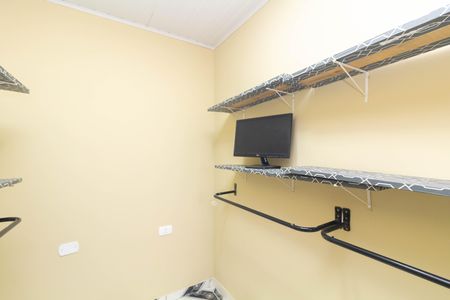 Casa para alugar com 130m², 2 quartos e 1 vaga Casa para alugar com 130m², 2 quartos e 1 vagaQuarto de Serviço