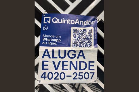 Casa à venda com 129m², 3 quartos e 2 vagas Casa à venda com 129m², 3 quartos e 2 vagasPlaquinha