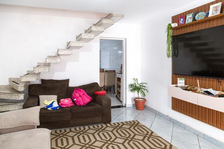 Casa à venda com 129m², 3 quartos e 2 vagasSala