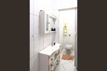 Casa à venda com 129m², 3 quartos e 2 vagasLavabo