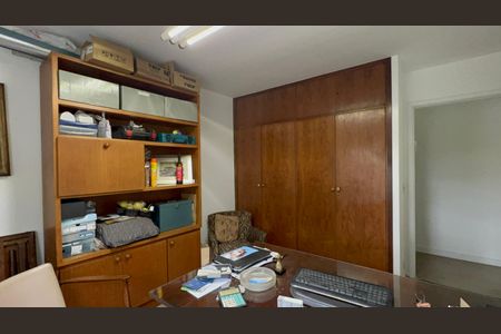 Casa à venda com 300m², 6 quartos e 3 vagasQuarto 3