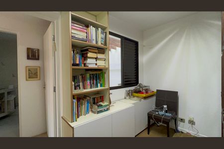 Casa à venda com 300m², 6 quartos e 3 vagasCloset 3