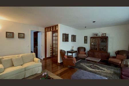 Casa à venda com 300m², 6 quartos e 3 vagasSala 1