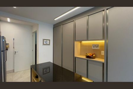 Casa à venda com 300m², 6 quartos e 3 vagasCozinha