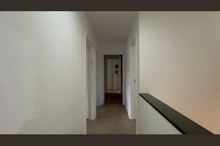 Casa à venda com 300m², 6 quartos e 3 vagasCorredor