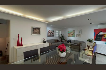 Casa à venda com 300m², 6 quartos e 3 vagasSala de Jantar