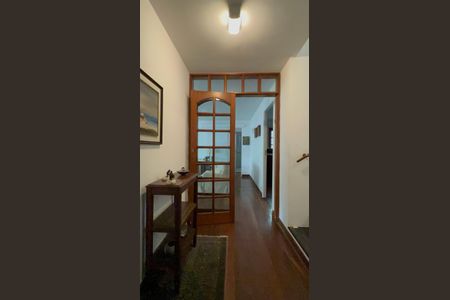 Casa à venda com 300m², 6 quartos e 3 vagasHall