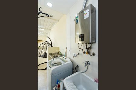 Apartamento à venda com 114m², 2 quartos e 1 vaga Apartamento à venda com 114m², 2 quartos e 1 vagaÁrea de Serviço