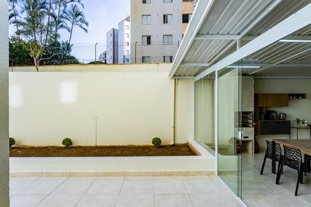 Apartamento à venda com 114m², 2 quartos e 1 vaga Apartamento à venda com 114m², 2 quartos e 1 vagaVista Quarto