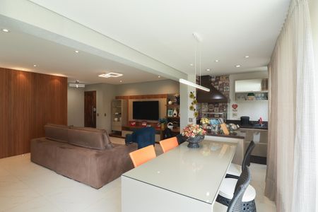 Apartamento para alugar com 180m², 3 quartos e 3 vagas Apartamento para alugar com 180m², 3 quartos e 3 vagasVaranda/Churrasqueira