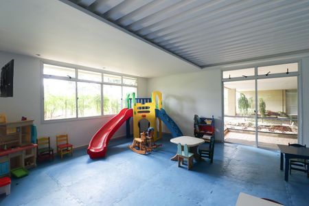 Apartamento para alugar com 180m², 3 quartos e 3 vagas Apartamento para alugar com 180m², 3 quartos e 3 vagasBrinquedoteca