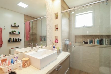 Apartamento para alugar com 180m², 3 quartos e 3 vagas Apartamento para alugar com 180m², 3 quartos e 3 vagasBanheiro da Suíte 2