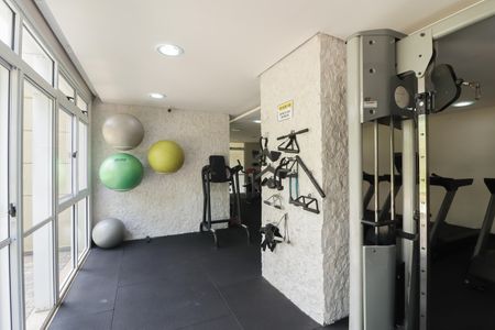 Apartamento para alugar com 180m², 3 quartos e 3 vagas Apartamento para alugar com 180m², 3 quartos e 3 vagasAcademia