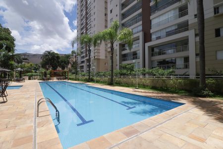Apartamento para alugar com 180m², 3 quartos e 3 vagas Apartamento para alugar com 180m², 3 quartos e 3 vagasPiscina