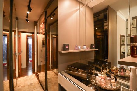 Apartamento para alugar com 180m², 3 quartos e 3 vagas Apartamento para alugar com 180m², 3 quartos e 3 vagasSuíte 2